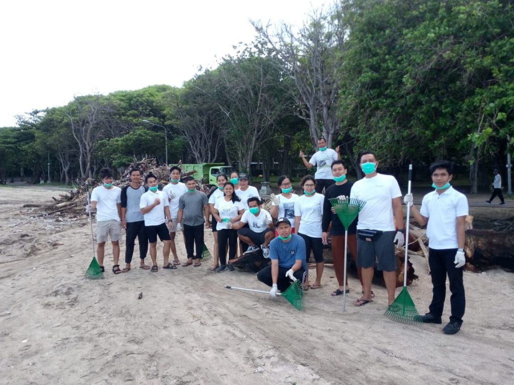 BEACH CLEANING